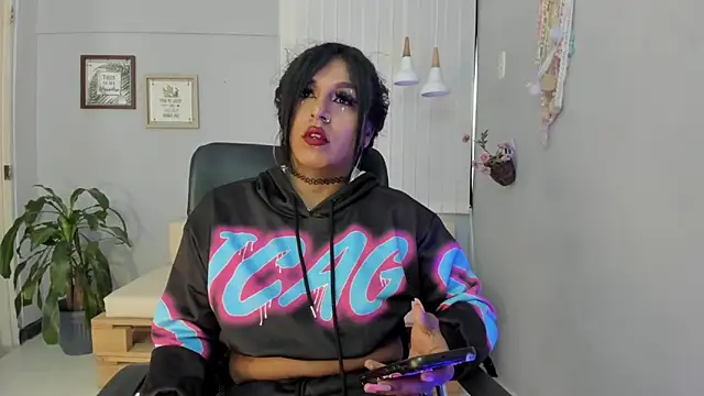 Snapshot of Nahomy_Collins_ chatting on March 13, 7:31 pm Nahomy Collins online show from March 13, 7:31 pm