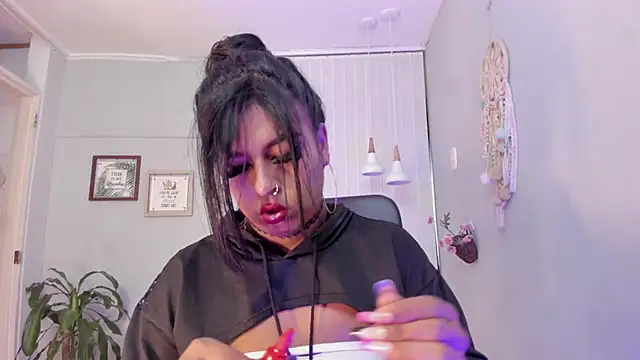 Snapshot of Nahomy_Collins_ chatting on March 23, 7:18 pm Nahomy Collins online show from March 23, 7:18 pm