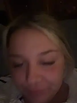 Goldieluxe online show from March 31, 12:23 am