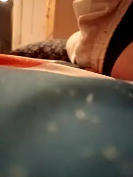 Snapshot of danyelC2 chatting on March 18, 12:03 am danyelC2 online show from March 18, 12:03 am