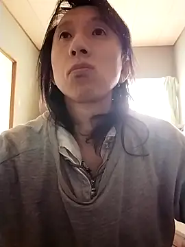 Snapshot of mako7612 chatting on March 10, 4:28 am mako7612 online show from March 10, 4:28 am