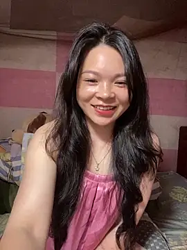 Snapshot of Annhiene chatting on March 25, 2:23 pm Annhiene online show from March 25, 2:23 pm