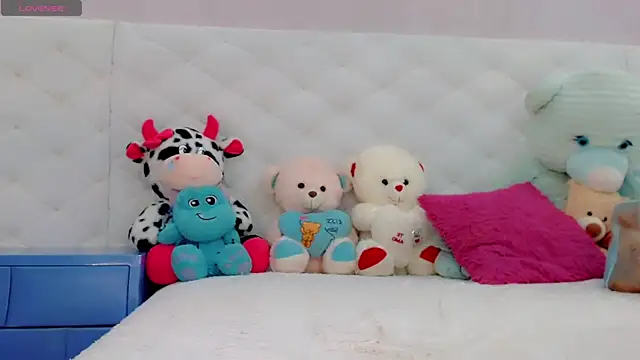 catriona queen16 online show from May 10, 4:06 am