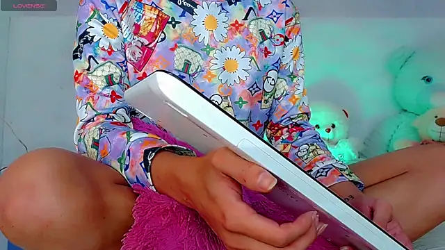 catriona queen16 online show from May 31, 3:26 am