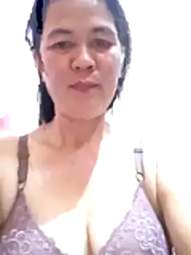 Snapshot of sweet_lyn2025 chatting on March 11, 7:14 am sweet lyn2025 online show from March 11, 7:14 am