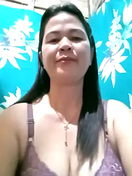 Snapshot of sweet_lyn2025 chatting on March 18, 5:21 am sweet lyn2025 online show from March 18, 5:21 am