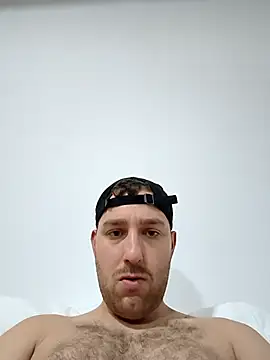 straightdude99 online show from August 1, 4:45 am