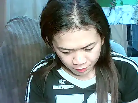 Snapshot of ur_lovelychen chatting on March 20, 6:29 am ur lovelychen online show from March 20, 6:29 am