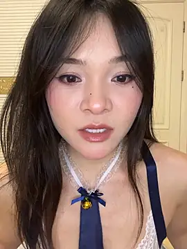 Snapshot of hot_soft22 chatting on March 2, 12:45 pm hot soft22 online show from March 2, 12:45 pm