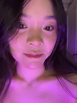 Snapshot of hot_soft22 chatting on March 12, 2:12 pm hot soft22 online show from March 12, 2:12 pm