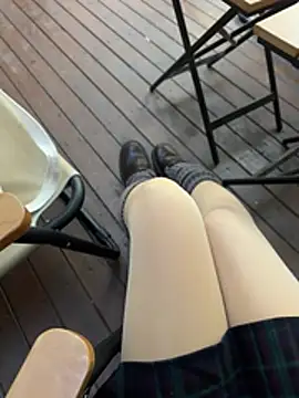 Snapshot of hot_soft22 chatting on March 16, 10:30 am hot soft22 online show from March 16, 10:30 am