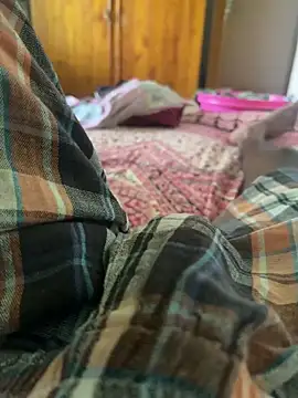 Snapshot of DimuthuBoy chatting on March 1, 9:00 am DimuthuBoy online show from March 1, 9:00 am