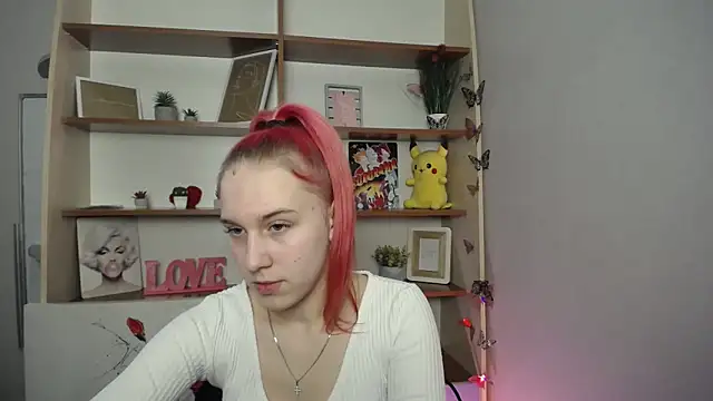 Snapshot of Scarlett_lil chatting on March 28, 8:25 am Scarlett lil online show from March 28, 8:25 am