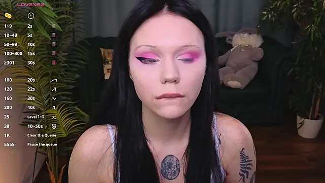 Snapshot of kittenlolla chatting on March 8, 6:17 am kittenlolla online show from March 8, 6:17 am