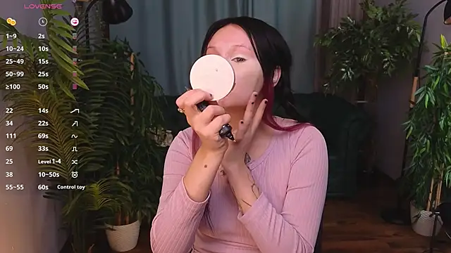 Snapshot of kittenlolla chatting on March 26, 1:06 pm kittenlolla online show from March 26, 1:06 pm