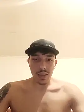 Snapshot of danbig01 chatting on March 25, 8:37 pm danbig01 online show from March 25, 8:37 pm