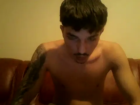 Snapshot of danbig01 chatting on March 27, 7:24 pm danbig01 online show from March 27, 7:24 pm