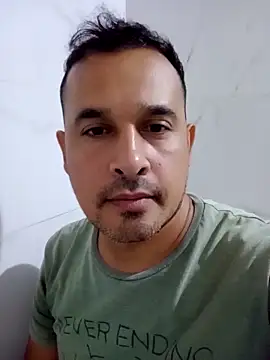 Ezehombre online show from March 22, 7:50 pm