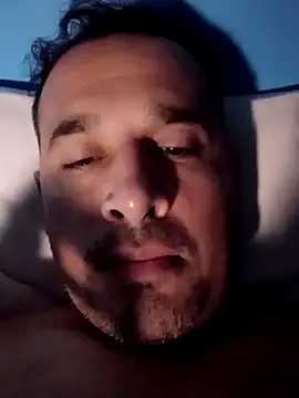 Ezehombre online show from March 25, 5:52 pm