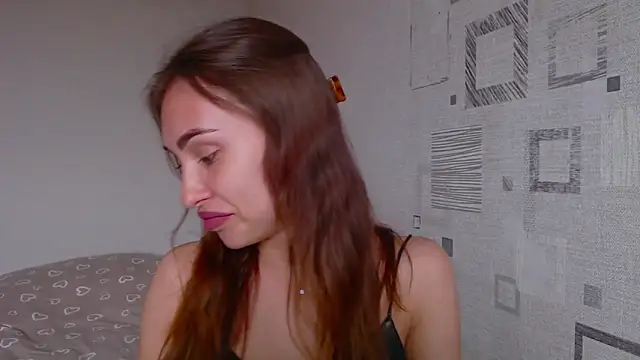 Snapshot of yourameliaa chatting on May 1, 9:36 am yourameliaa online show from May 1, 9:36 am