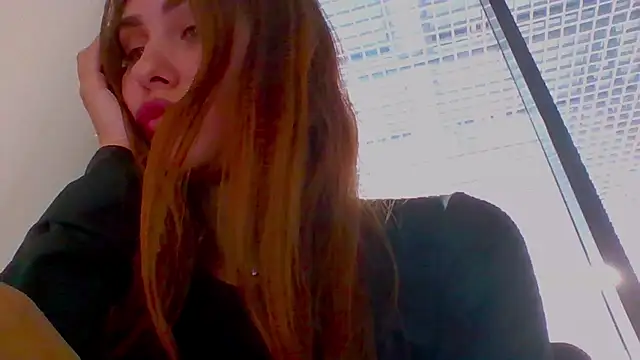 Snapshot of yourameliaa chatting on June 14, 12:51 pm yourameliaa online show from June 14, 12:51 pm