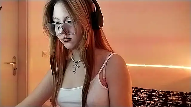 Snapshot of CucKuhta chatting on March 20, 8:35 pm CucKuhta online show from March 20, 8:35 pm