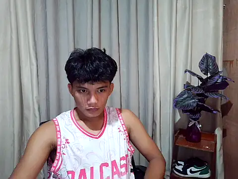 Snapshot of marksurelyhard chatting on March 12, 2:01 pm marksurelyhard online show from March 12, 2:01 pm