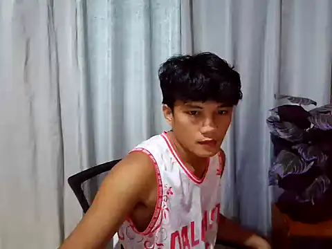 Snapshot of marksurelyhard chatting on May 19, 7:15 am marksurelyhard online show from May 19, 7:15 am