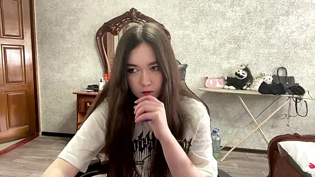 Snapshot of TecnaSanzz chatting on March 4, 10:54 am TecnaSanzz online show from March 4, 10:54 am