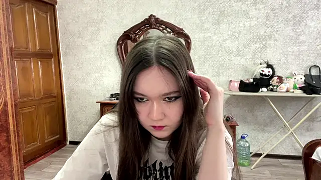 Snapshot of TecnaSanzz chatting on March 6, 10:34 am TecnaSanzz online show from March 6, 10:34 am