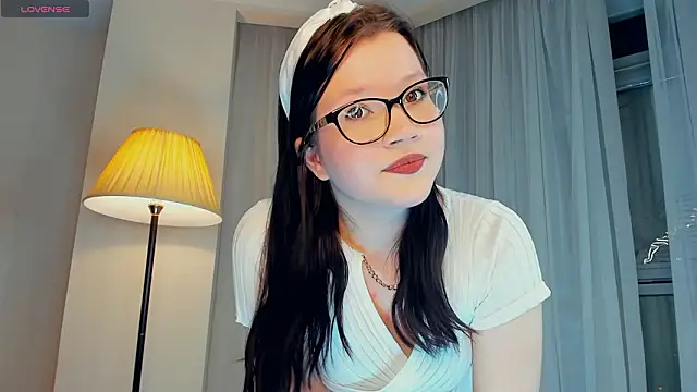 Snapshot of AnaDrum chatting on March 10, 6:13 pm AnaDrum online show from March 10, 6:13 pm