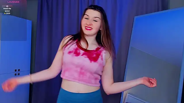 Snapshot of SueWolvin chatting on March 12, 5:08 pm SueWolvin online show from March 12, 5:08 pm