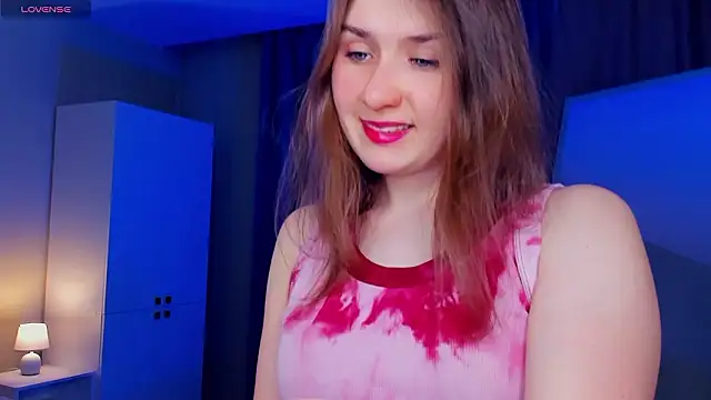 Snapshot of SueWolvin chatting on March 26, 5:07 pm SueWolvin online show from March 26, 5:07 pm