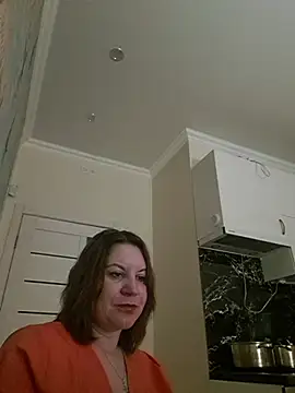 Snapshot of LaraHarper chatting on March 4, 10:27 pm LaraHarper online show from March 4, 10:27 pm