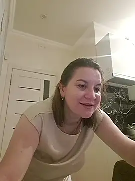 Snapshot of LaraHarper chatting on March 24, 10:48 pm LaraHarper online show from March 24, 10:48 pm