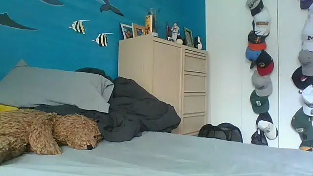 aloking2004 online show from March 17, 4:54 pm