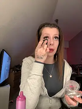 Snapshot of Johanna420 chatting on March 3, 12:39 am Johanna420 online show from March 3, 12:39 am