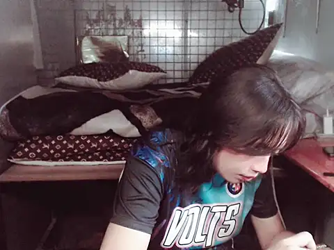 Snapshot of DreamxXxAngel chatting on June 19, 1:32 am DreamxXxAngel online show from June 19, 1:32 am