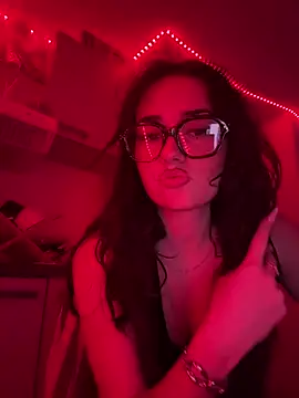 Claraaaaa06 online show from March 15, 8:48 pm