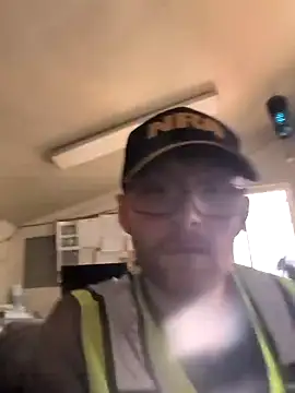 Snapshot of cowboyheaven123 chatting on March 22, 1:09 am cowboyheaven123 online show from March 22, 1:09 am