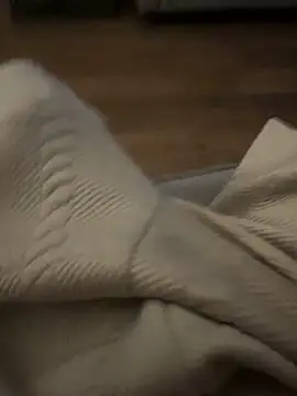 Snapshot of ukhungstud26 chatting on March 28, 11:15 pm ukhungstud26 online show from March 28, 11:15 pm