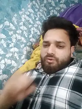 areee214 online show from March 6, 6:26 pm