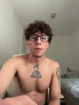 Snapshot of TitanNoir chatting on March 8, 8:51 am TitanNoir online show from March 8, 8:51 am