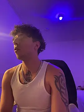 Snapshot of TitanNoir chatting on March 16, 8:24 pm TitanNoir online show from March 16, 8:24 pm