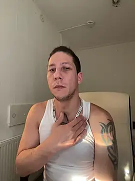 Snapshot of TitanNoir chatting on March 20, 6:51 am TitanNoir online show from March 20, 6:51 am