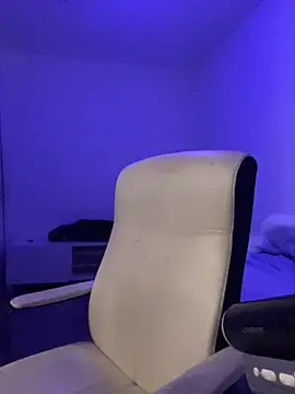 Snapshot of TitanNoir chatting on March 21, 10:02 pm TitanNoir online show from March 21, 10:02 pm