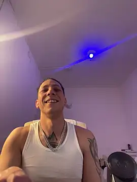 Snapshot of TitanNoir chatting on March 25, 6:30 am TitanNoir online show from March 25, 6:30 am