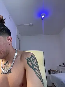 Snapshot of TitanNoir chatting on March 26, 8:53 am TitanNoir online show from March 26, 8:53 am