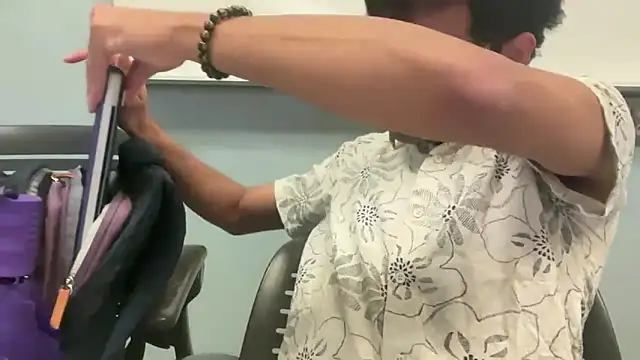 Snapshot of nickabraham chatting on March 3, 7:47 am nickabraham online show from March 3, 7:47 am