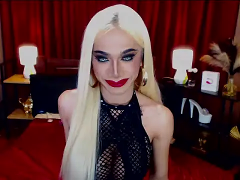 Snapshot of KieraLee chatting on March 24, 5:01 am KieraLee online show from March 24, 5:01 am